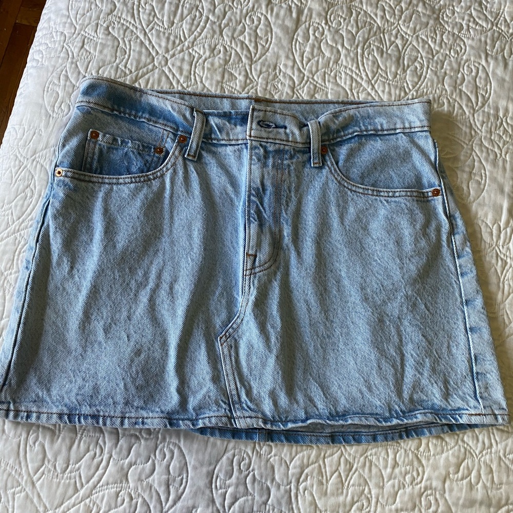 Levi’s Deconstructed skirt